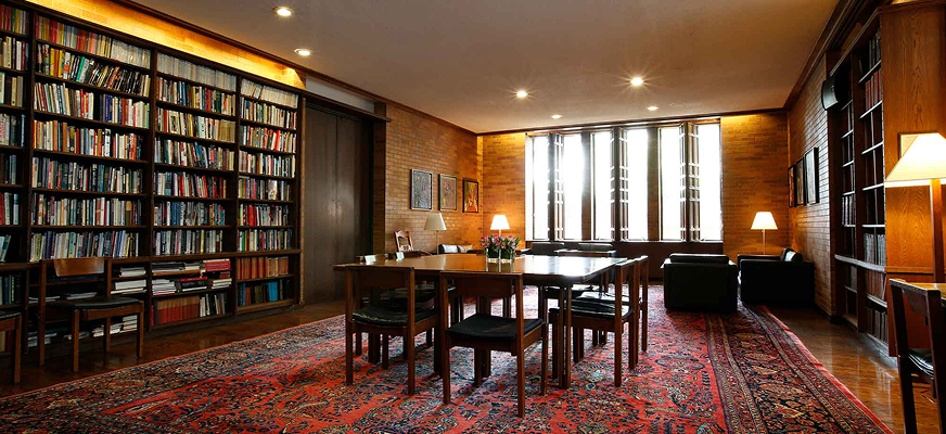 Robertson Davies Library inside Massey College